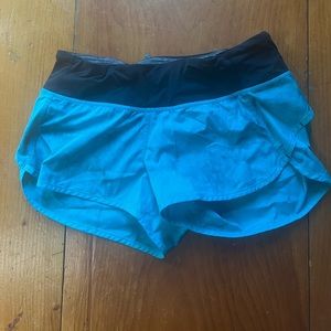 Lululemon size 4 running short